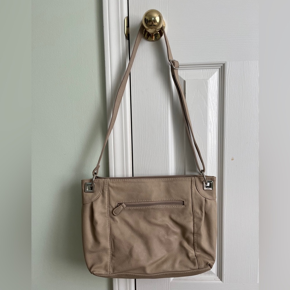 Alfred Dunner Shoulder Bag - Picture 2 of 6